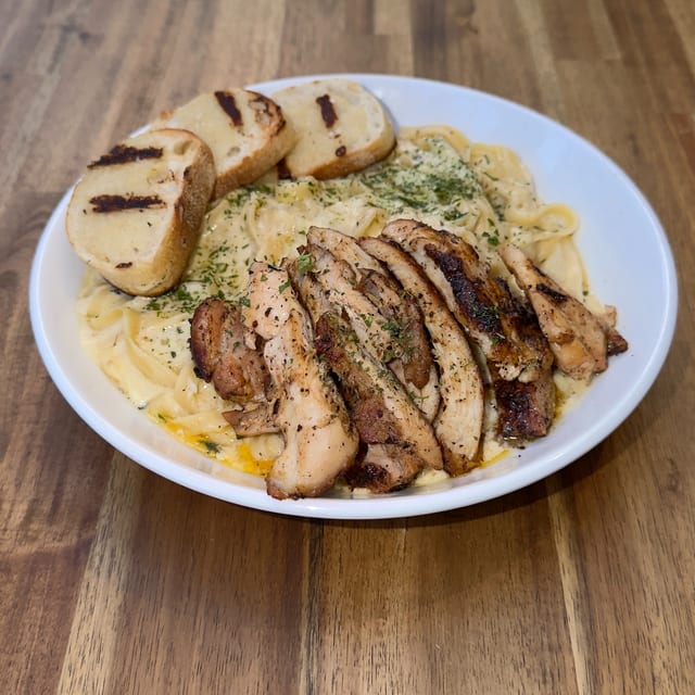 Laredo Alfredo.